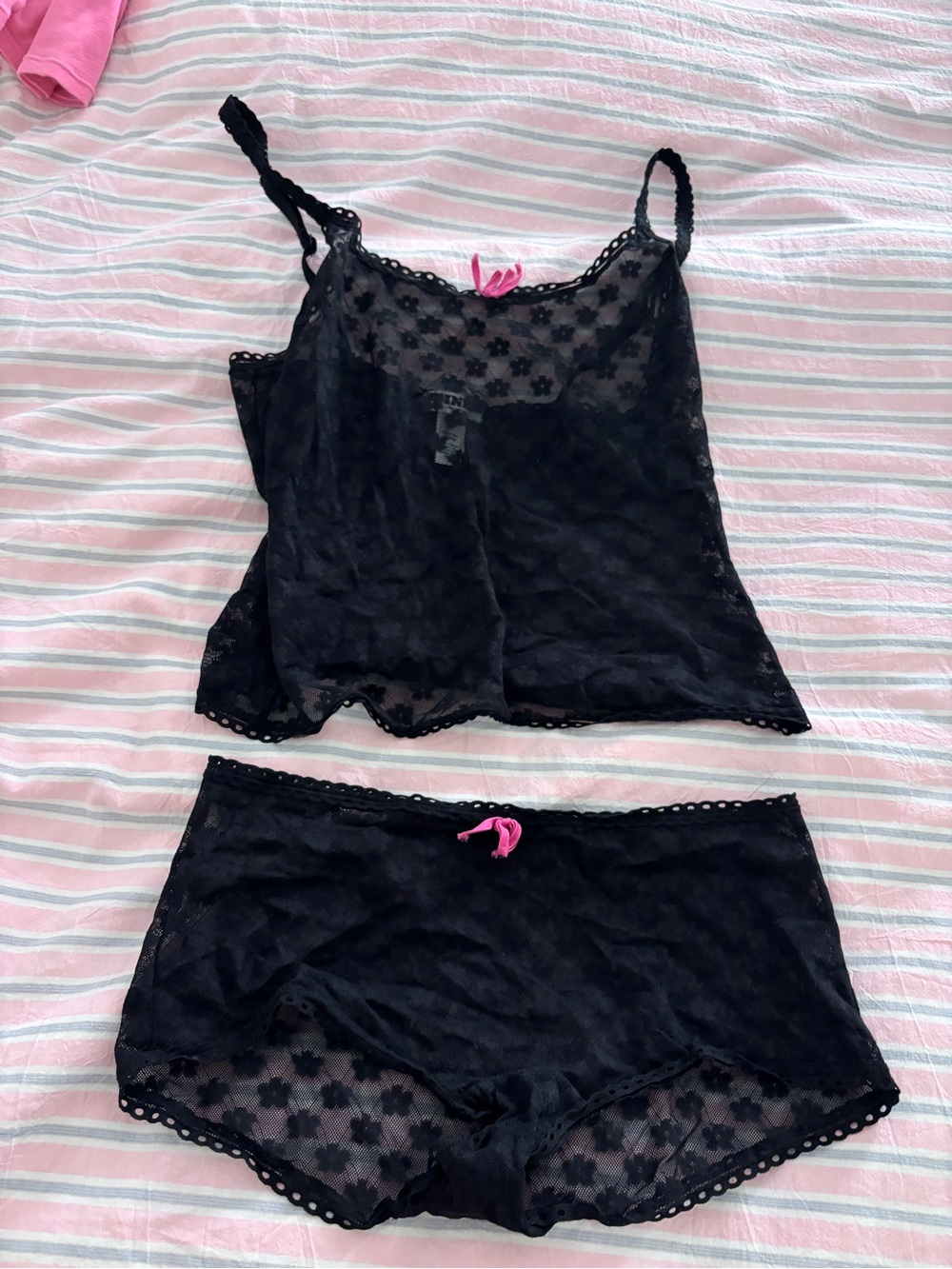 VS Pink black lace sleep set Small